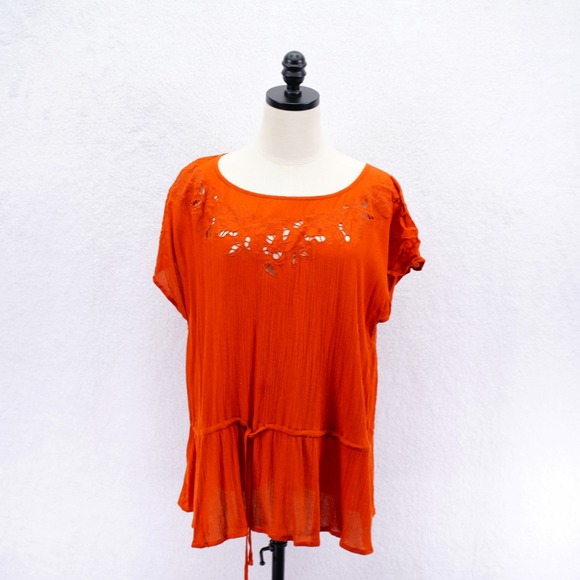 Ava & Viv Tops - Ava Viv -1X- Orange Open Knit Floral‎ Embroidered Blouse Round Neck Ribbed Rayon